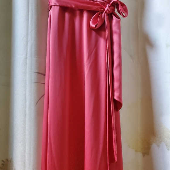 BCBG MaxAzria CERISE DEEP-V PLEATED LONG GOWN - Picture 9 of 16